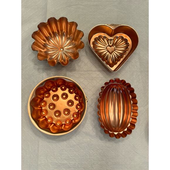 VTG Mirro Copper Color Aluminum Jello Molds 17 Pieces Heart Fruits Grandma Core - Picture 11 of 16